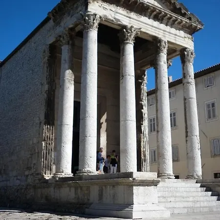 Diana,free Parking Apartamento *