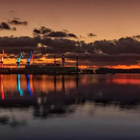 Diana,free Parking * Póla