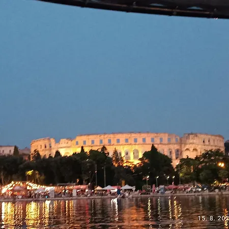 Diana,free Parking Apartamento *