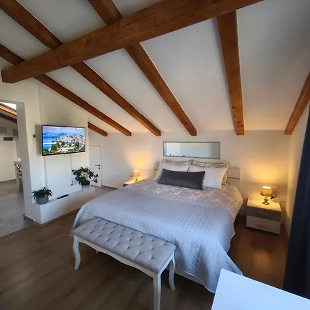 Appartement Diana,free Parking Pula