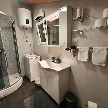 Diana,free Parking Apartment Pula