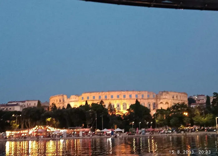 Diana,free Parking דירה *