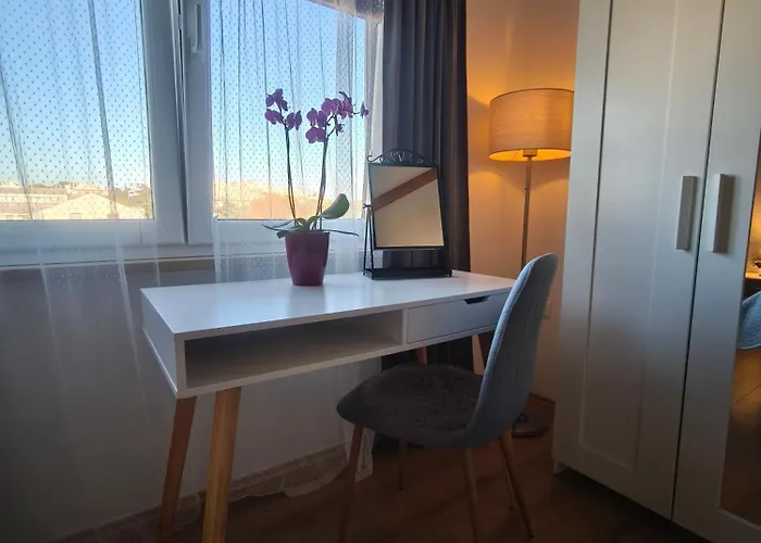 Diana,free Parking פולה