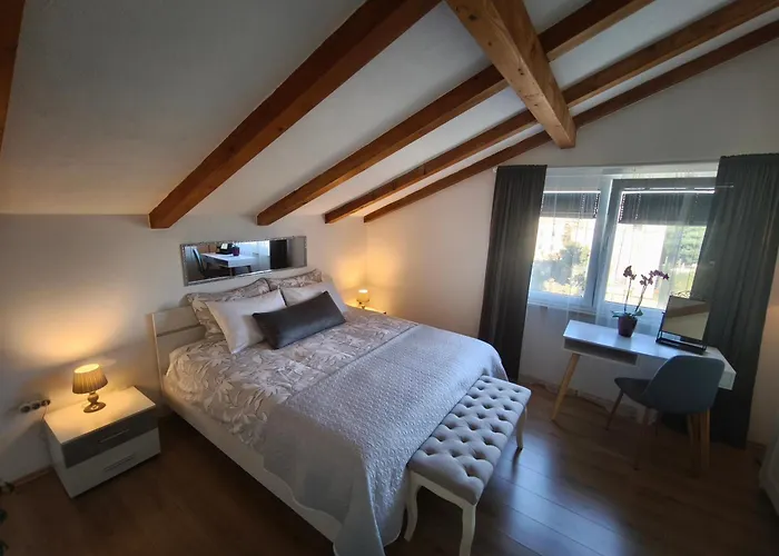 Diana,free Parking פולה